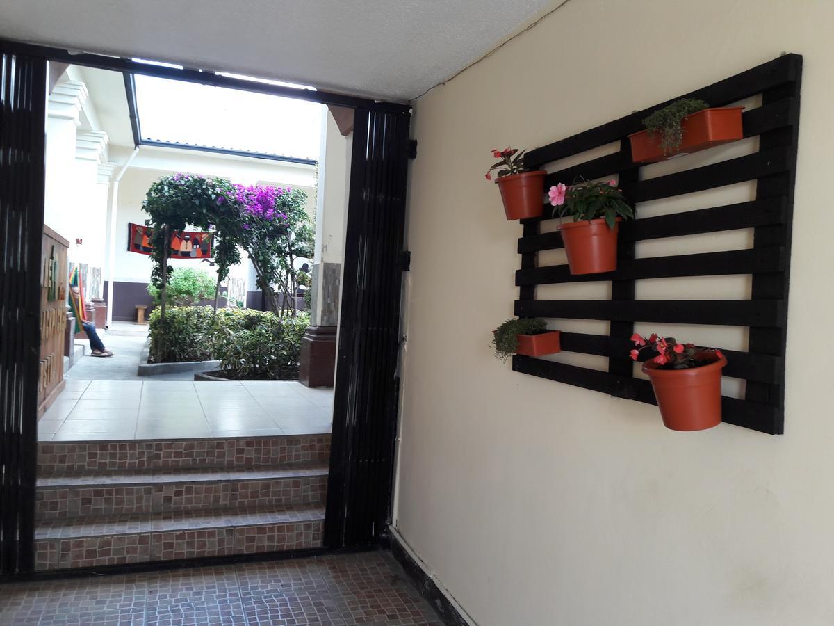 The Backpacker Hostal อิบาร์รา ภายนอก รูปภาพ
