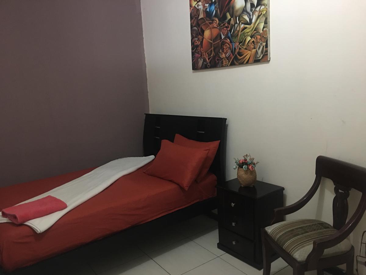 The Backpacker Hostal อิบาร์รา ภายนอก รูปภาพ