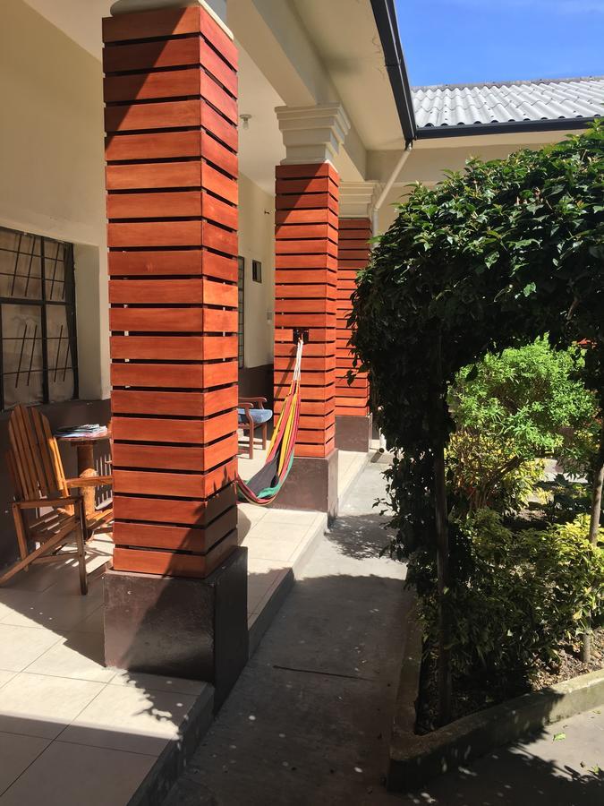 The Backpacker Hostal อิบาร์รา ภายนอก รูปภาพ